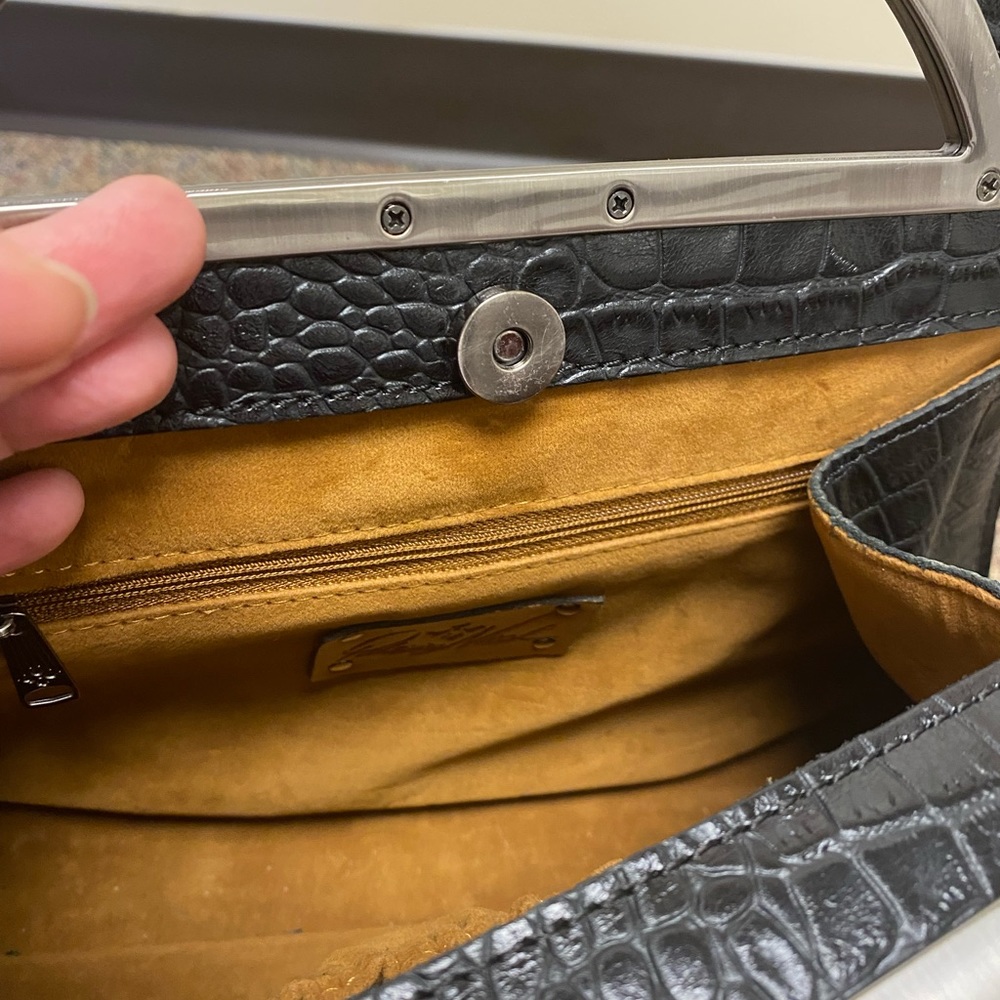 Patricia Nash black croc purse - Picture 3 of 6
